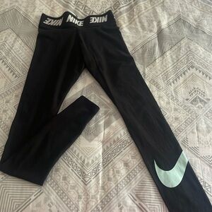 NWOT, Nike sport legging, XS